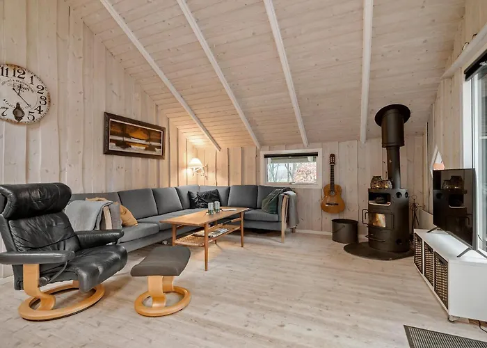 Ferienhaus Gorgeous In With Sauna Oksbøl